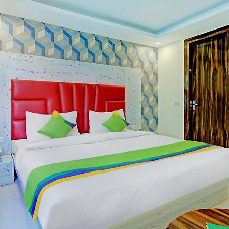 Treebo Trend Smart Signature New Delhi Eksteriør bilde