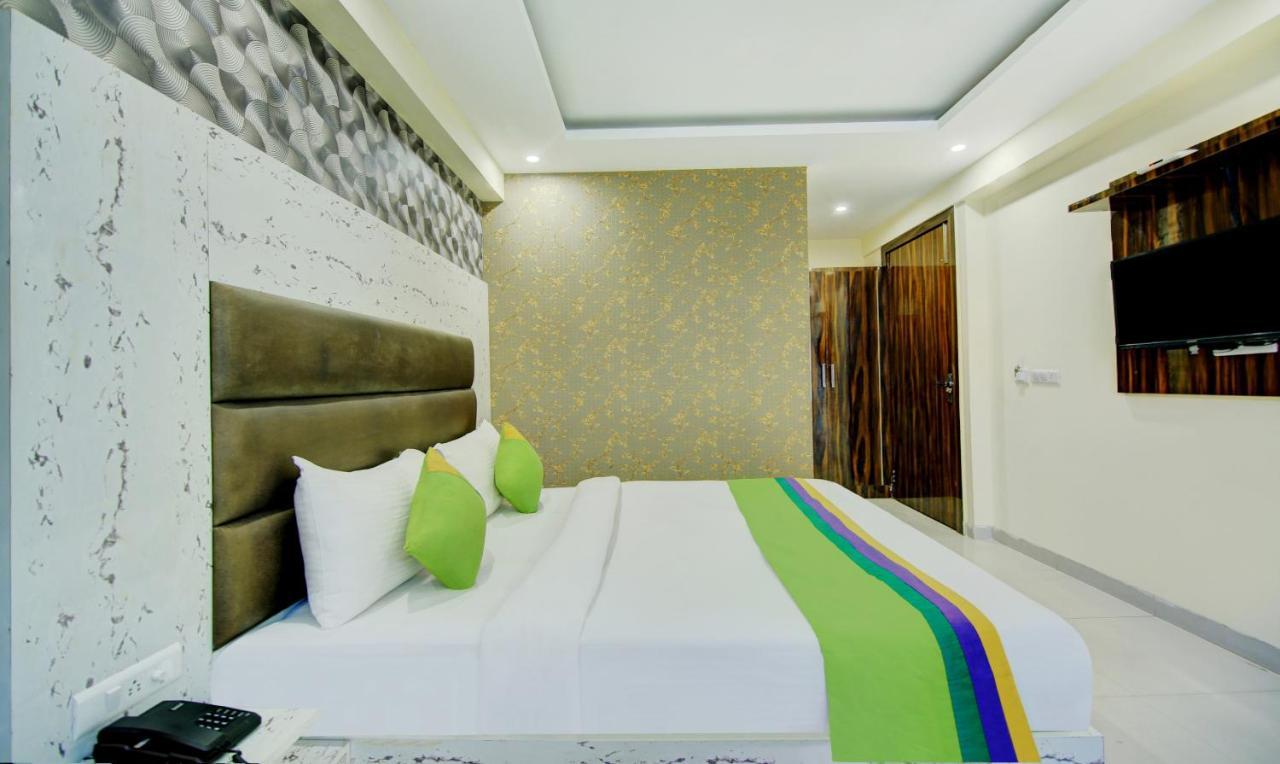 Treebo Trend Smart Signature New Delhi Eksteriør bilde