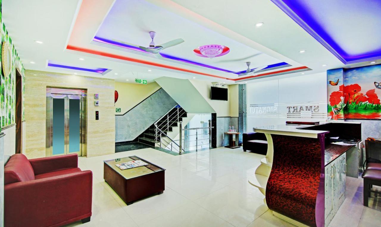 Treebo Trend Smart Signature New Delhi Eksteriør bilde