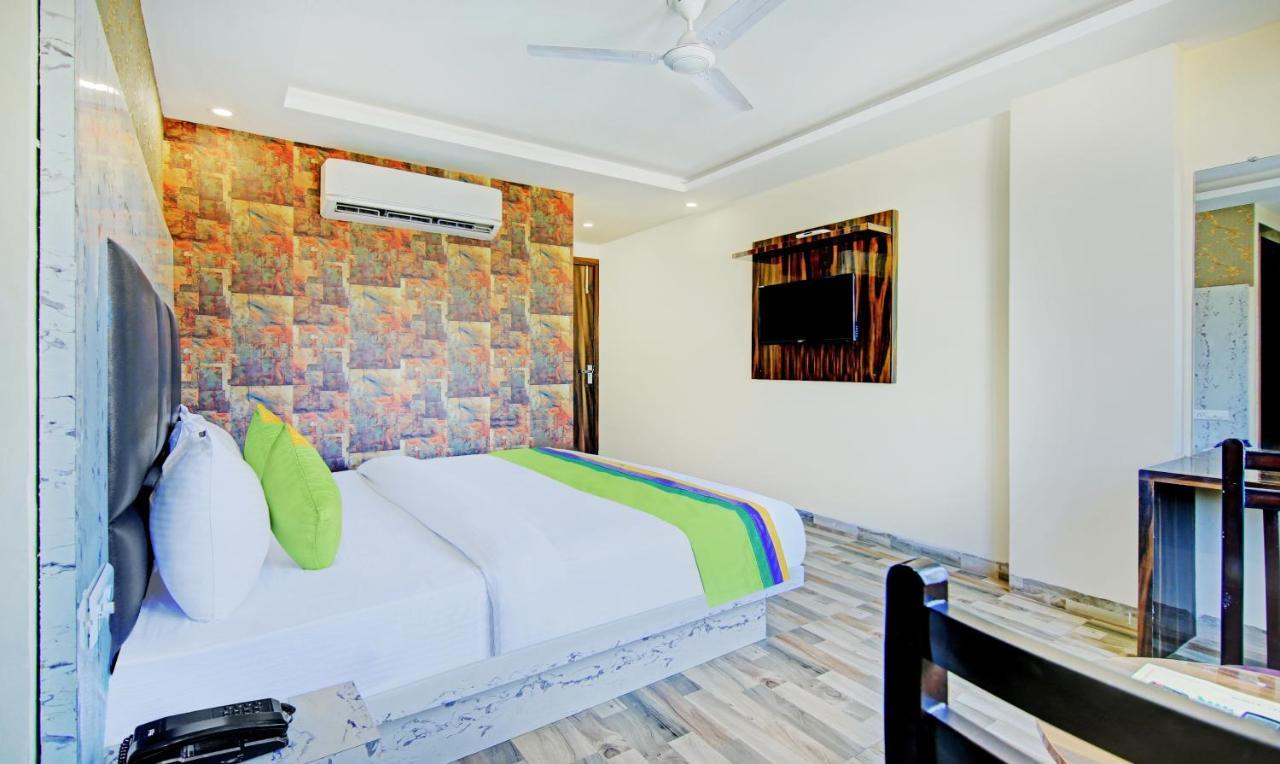Treebo Trend Smart Signature New Delhi Eksteriør bilde